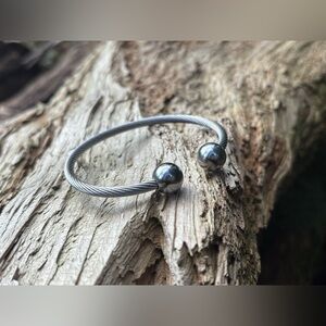 Silver Tone Twisted Cable Cuff Bracelet Flexible Open Bangle Orb Ends Minimalist